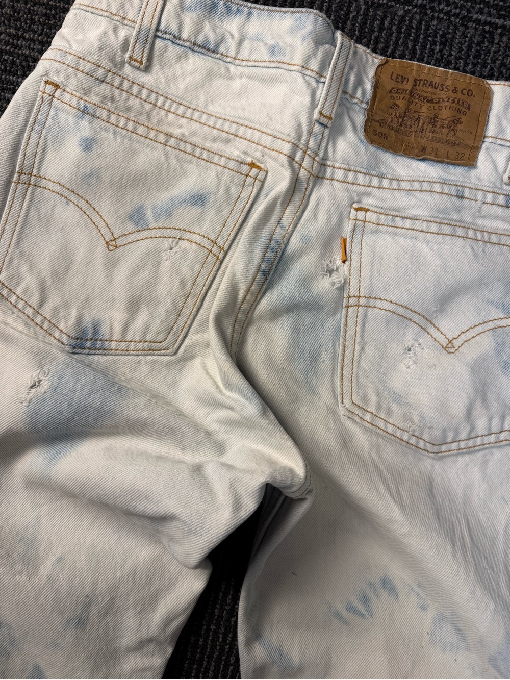 Levi's 505 Men's Light Wash Stone Regular Fit Straifht Leg Jeans - White/Blue